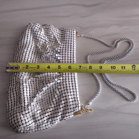 Vintage 80's White Metal Scaly Mesh Evening Clutch Handbag 12" x 7" - Picture 11 of 12